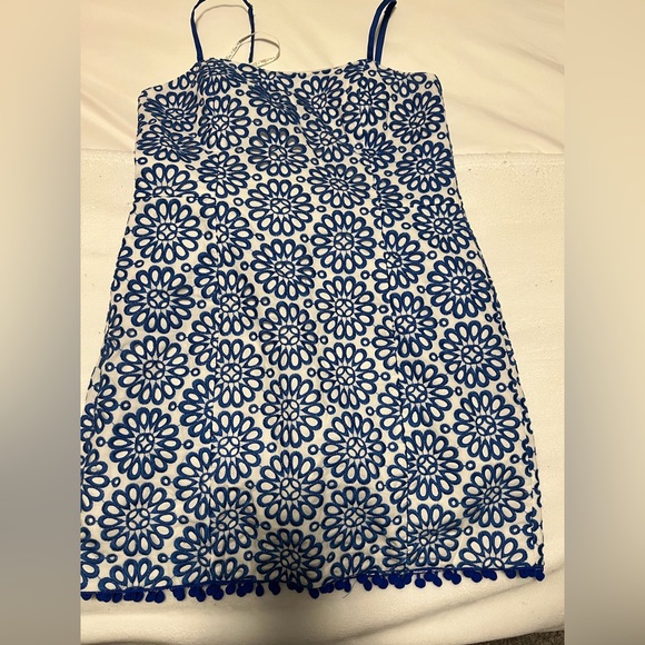 COPY - Lilly Pulitzer Shelli Romper Dress- perfect for 4th of July. - Picture 2 of 3